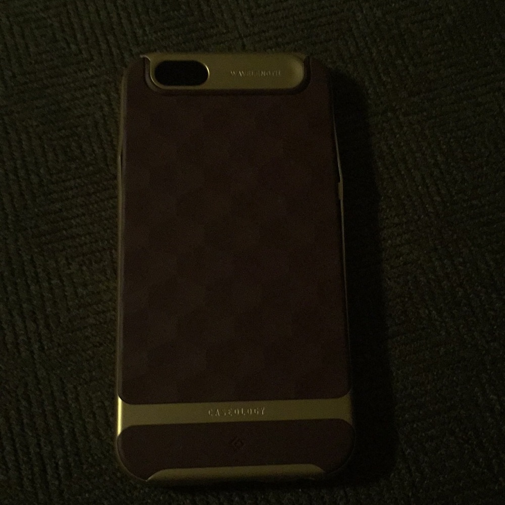 Maroon and gold iPhone 8 phone case